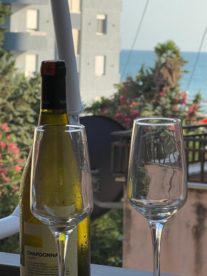 Sea View Leilighet Durrës Eksteriør bilde